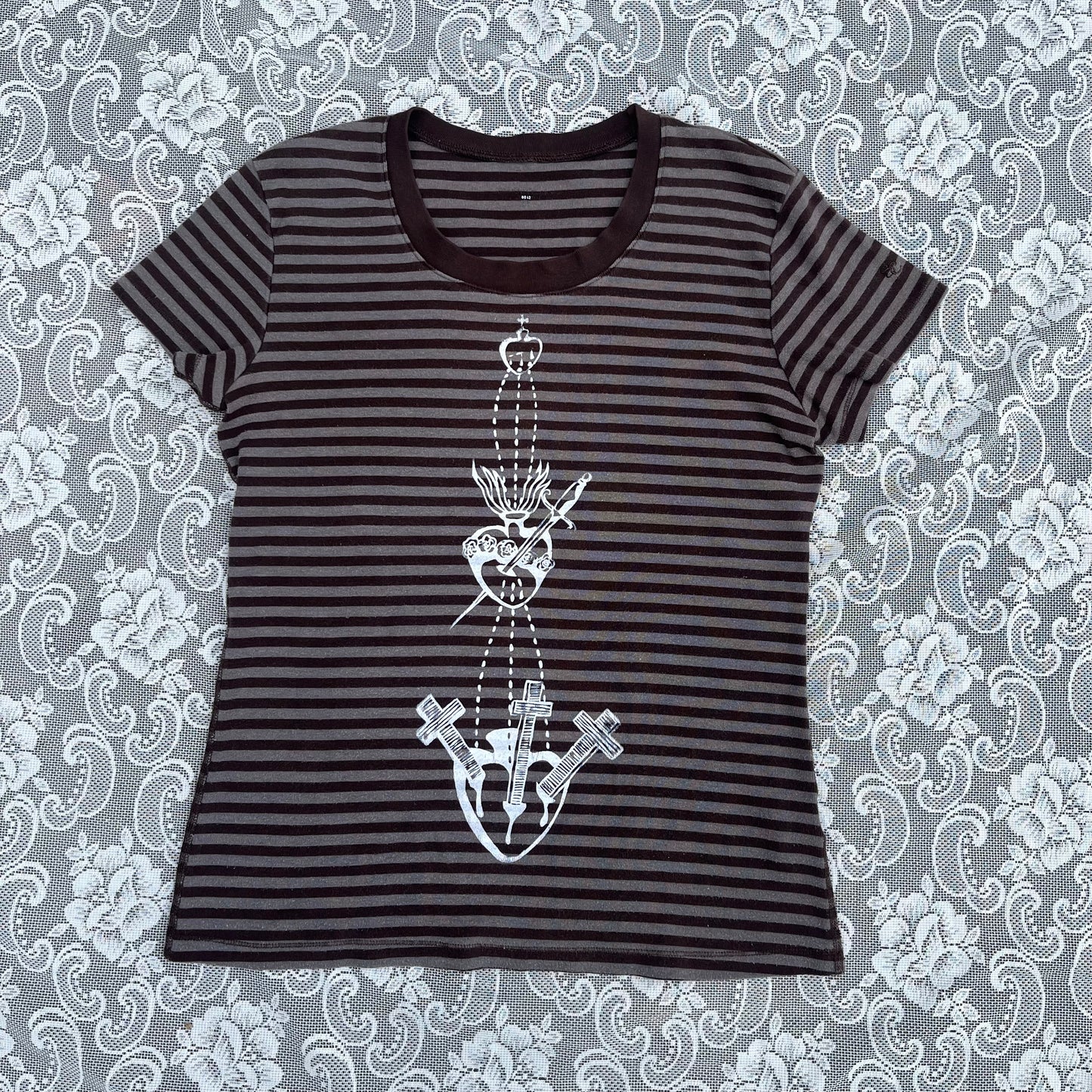 stripey greyish brown screenprinted tshirt