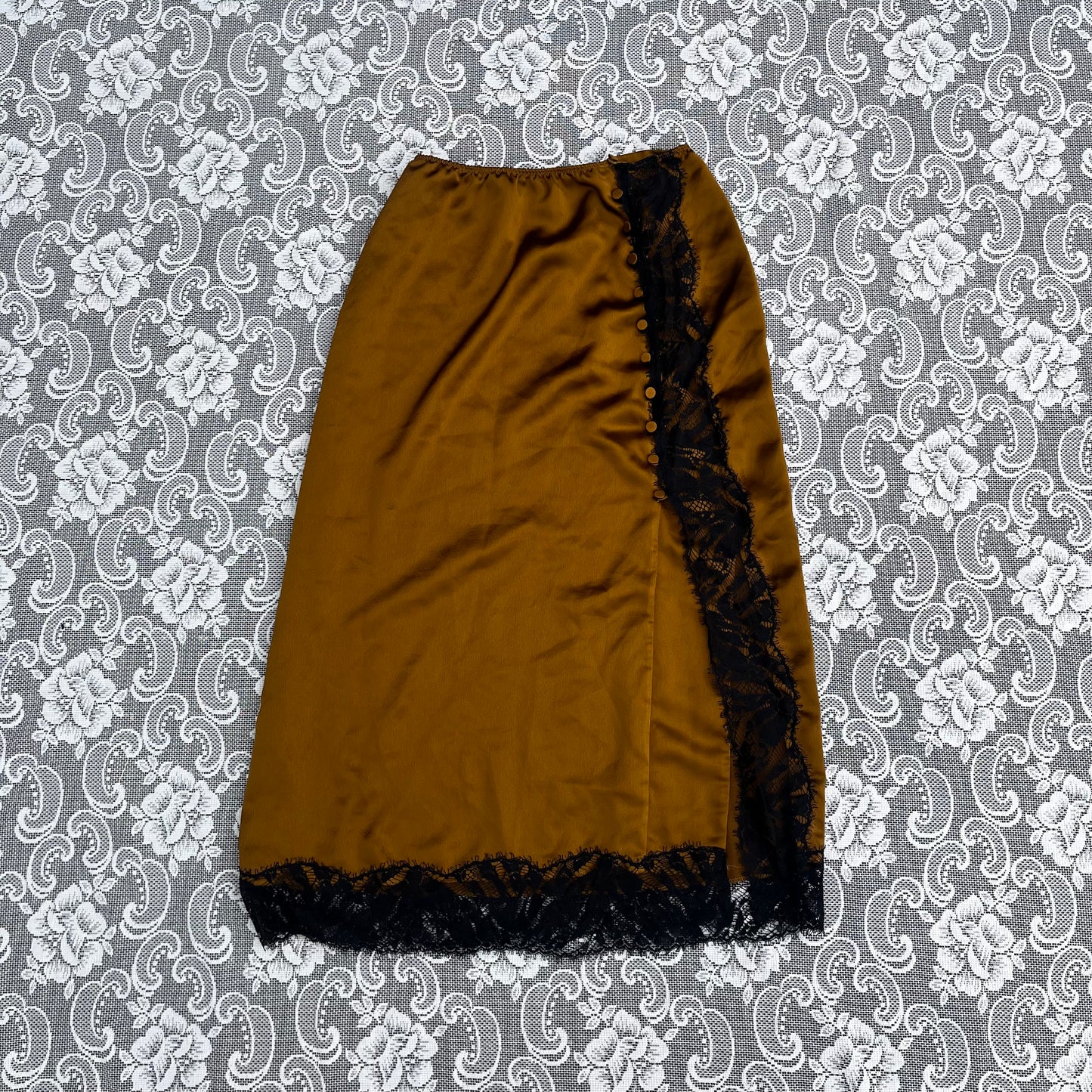 yellowy n black lace slip skirt