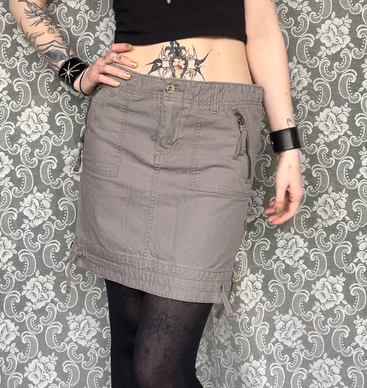 grey ‘molecule’ cargo skirt