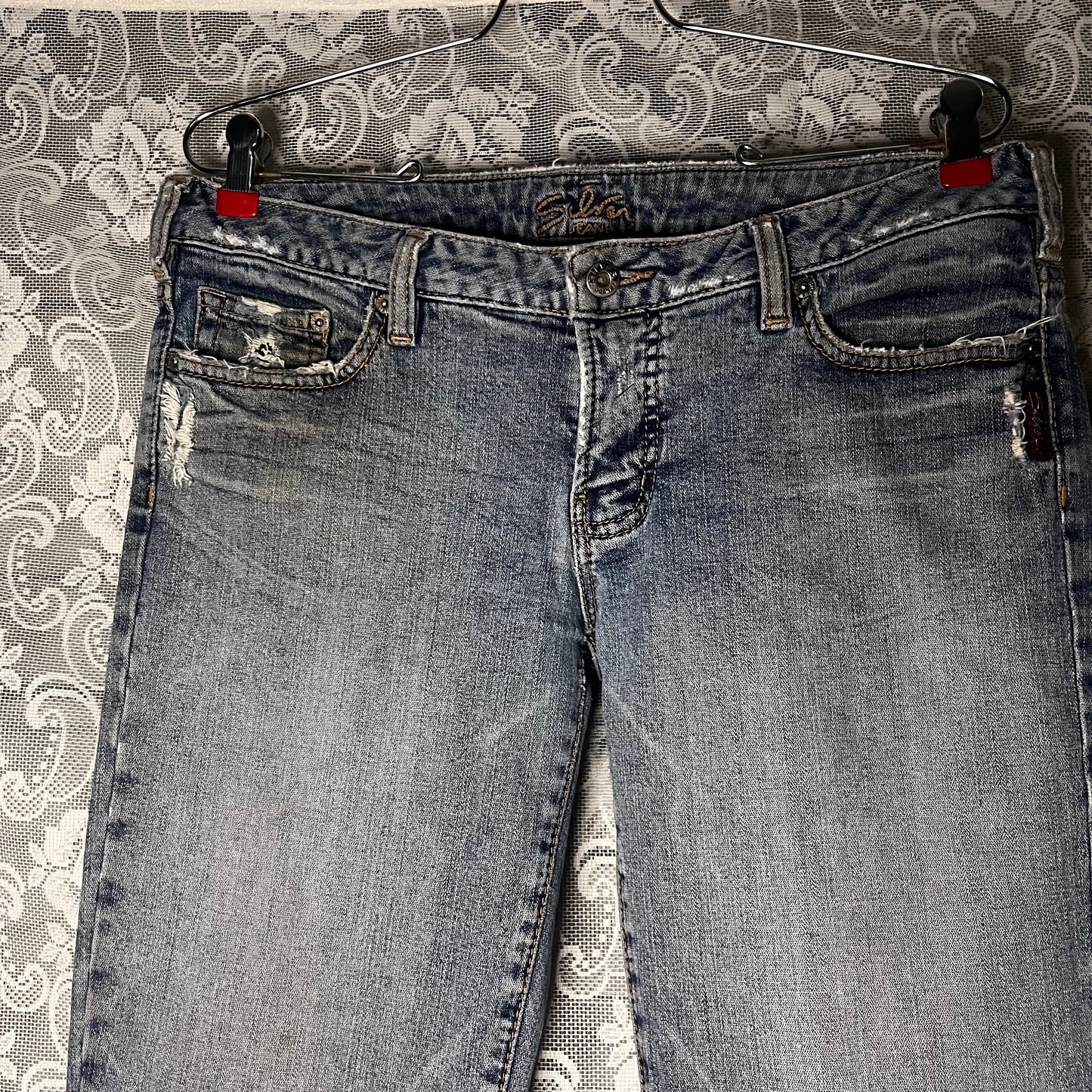 thrashed 90s low waisted flare jeans