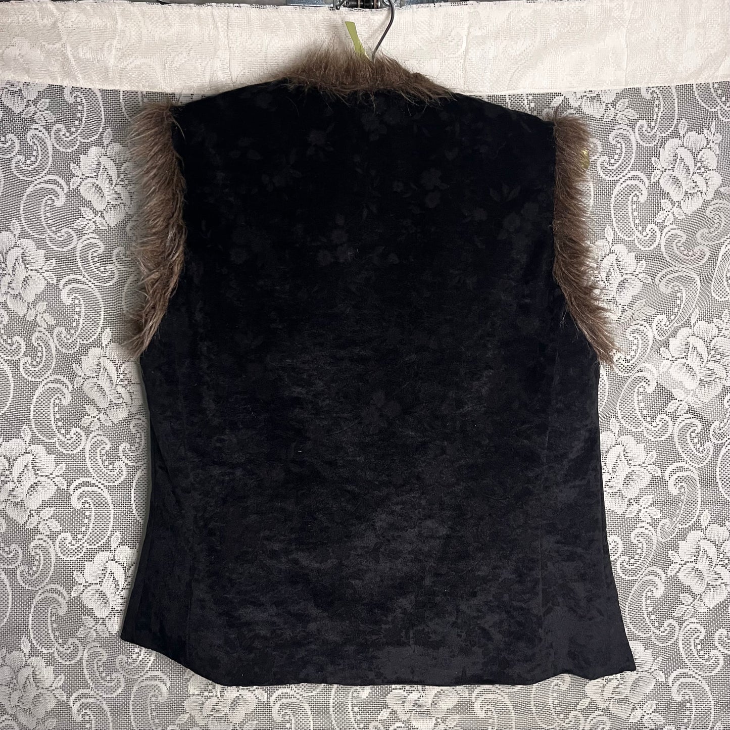 faux fur trim velvet vest