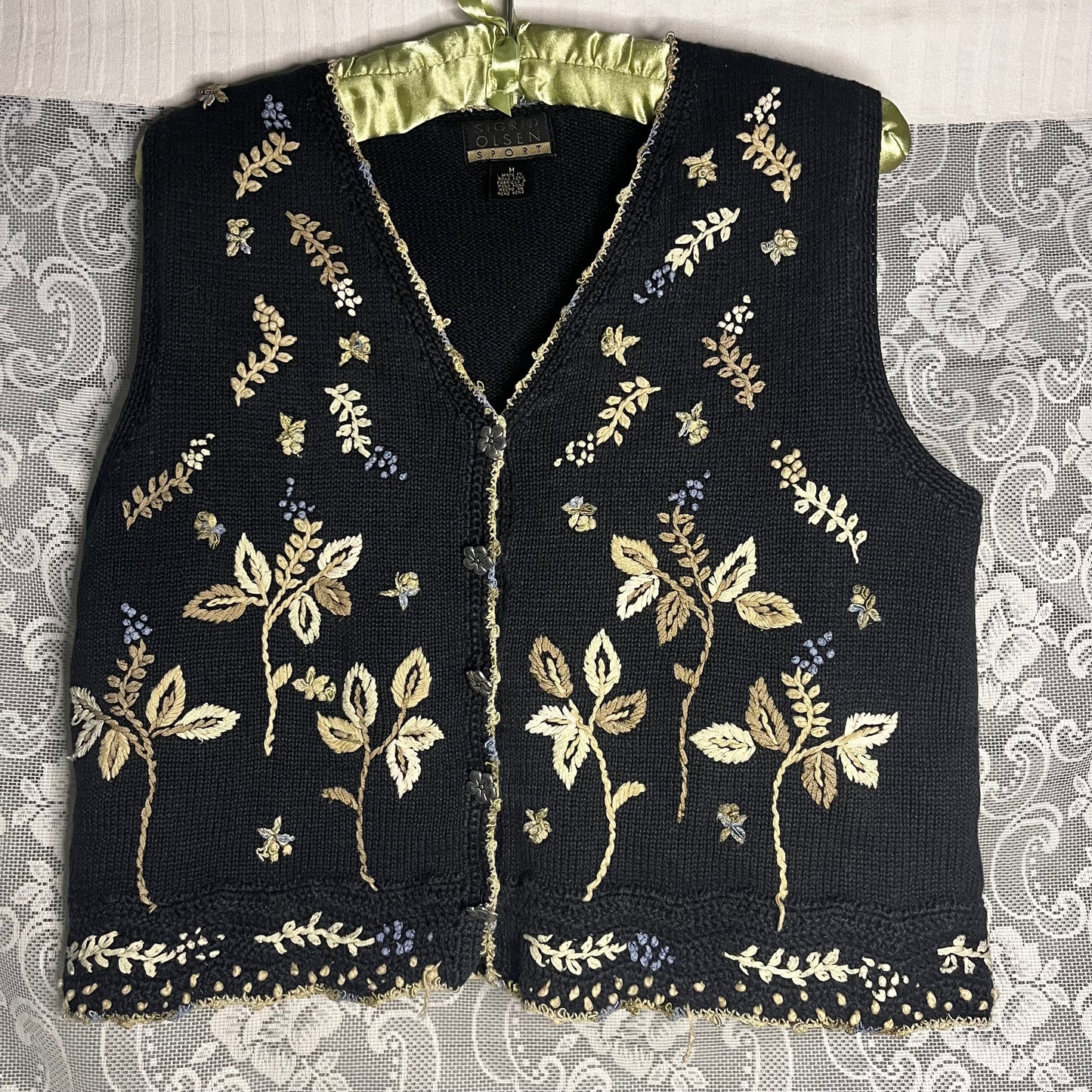 black knit embroidered flower vest