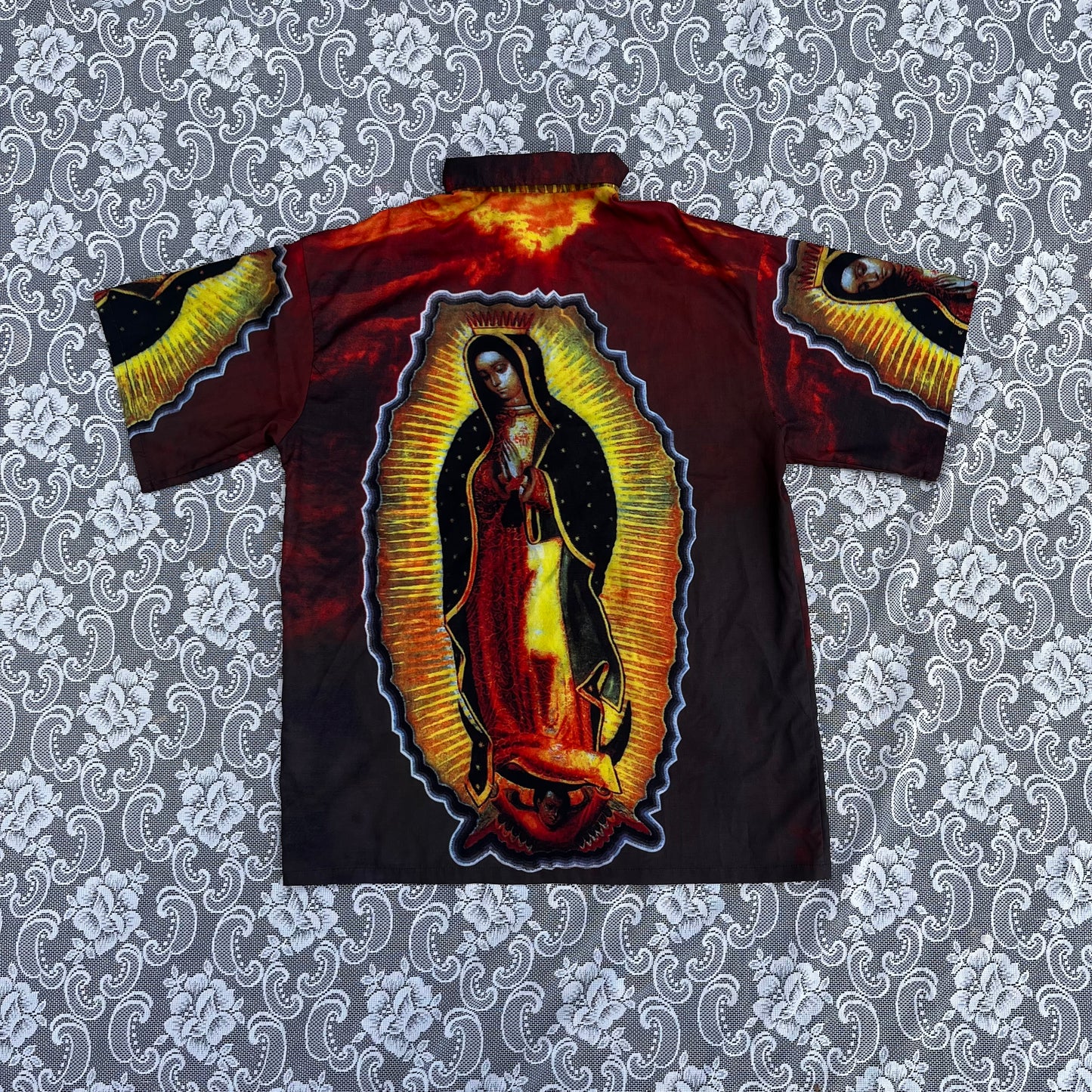 virgen de guadalupe / holy mary button up top