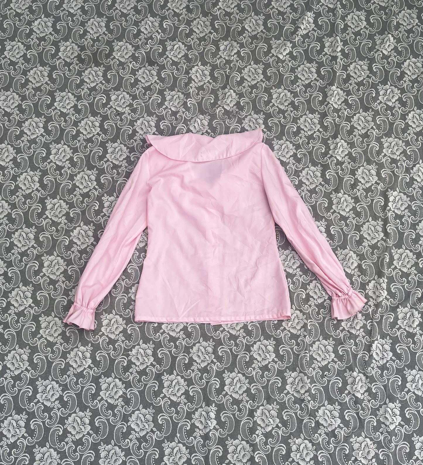 vintage frilly collar pink button up shirt