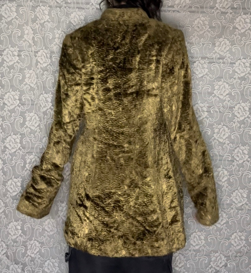 green wavy velvet jacket