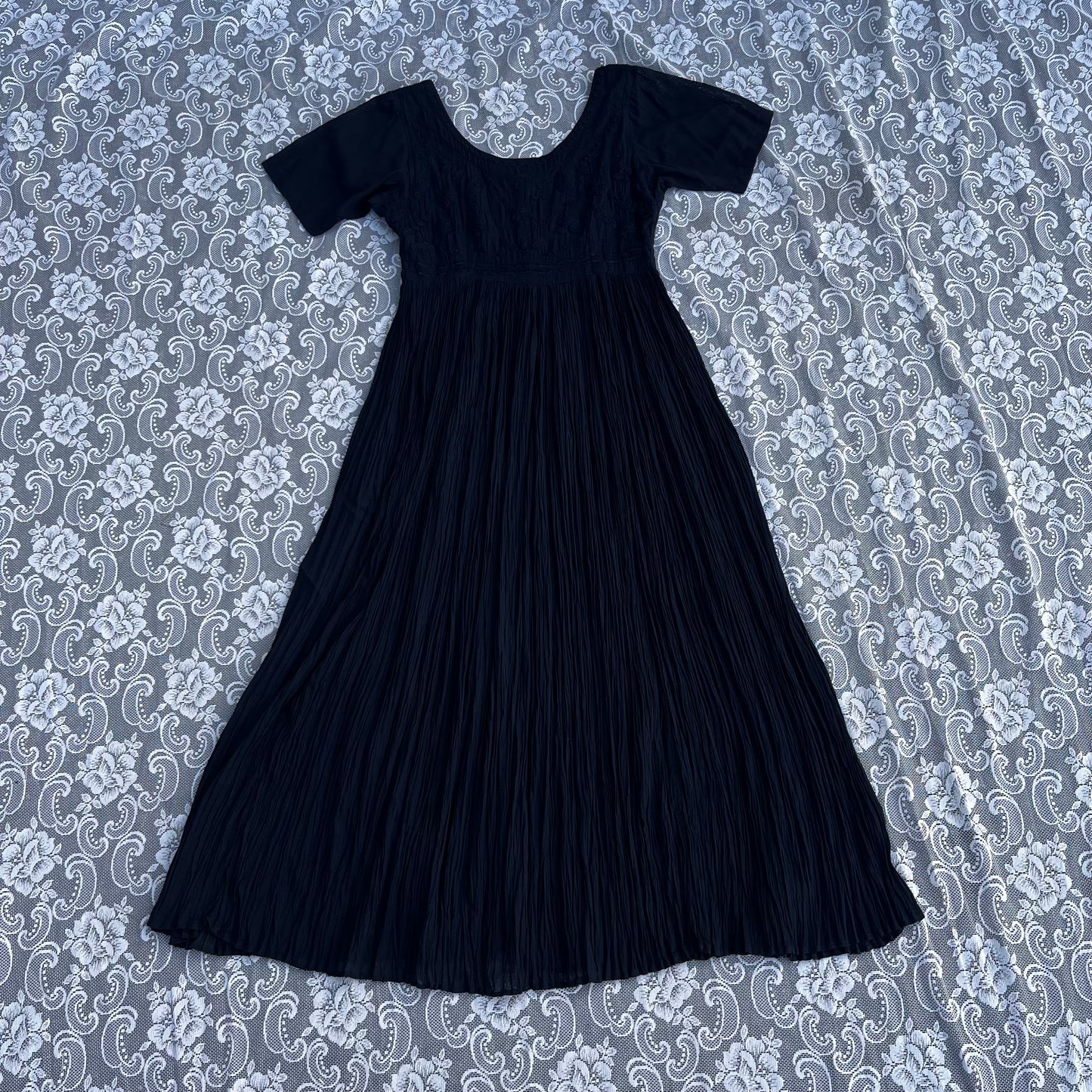 black embroidered crinkle skirt dress