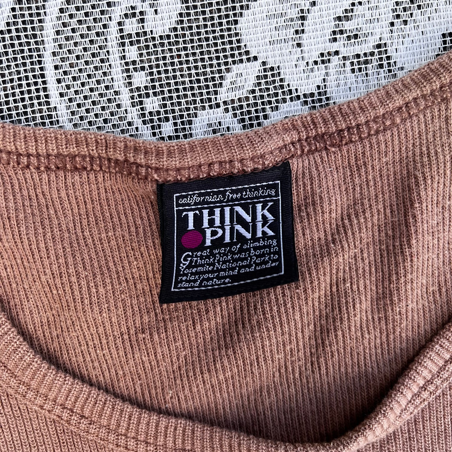 “think pink” pocket crop tank top