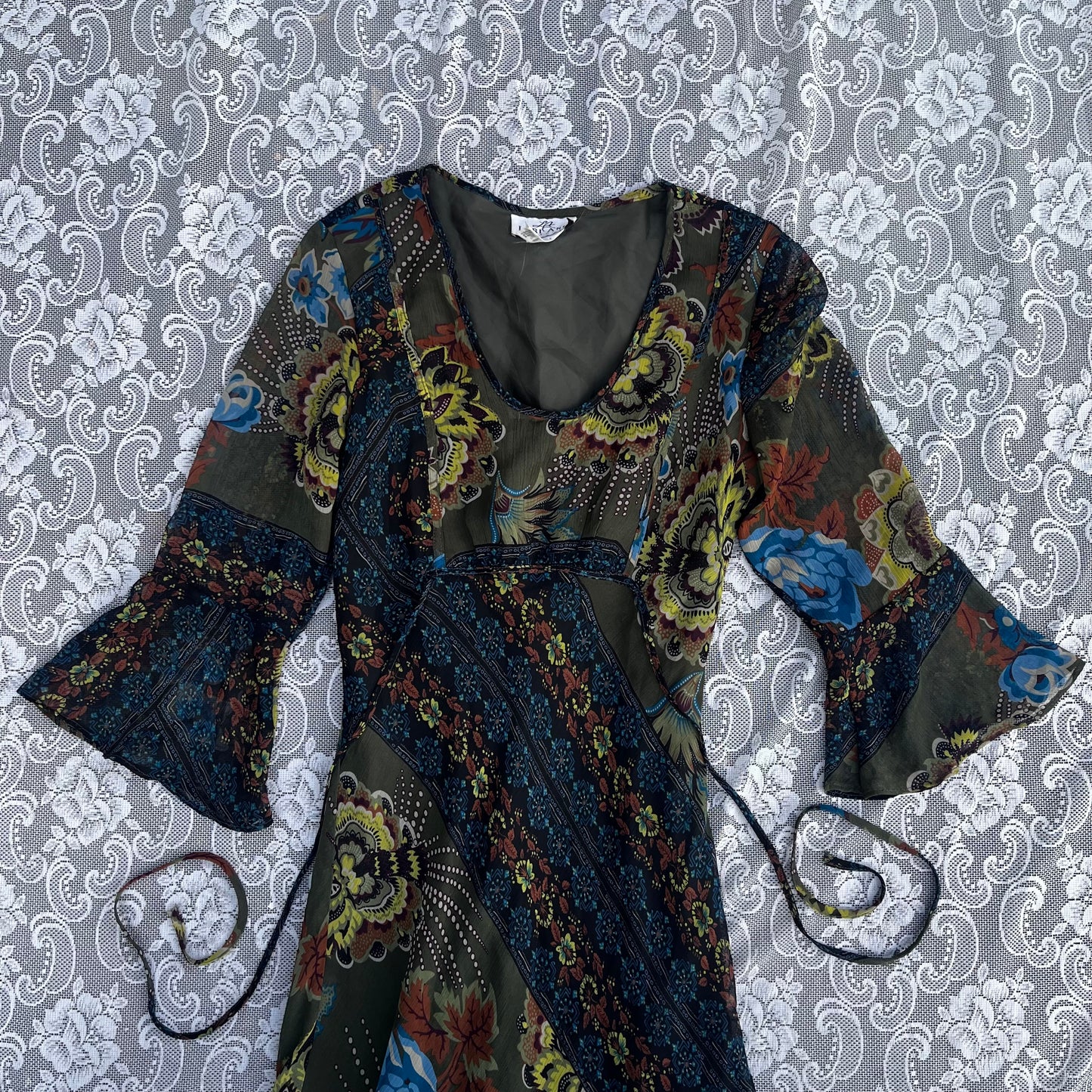 90s blue/green paisley bell sleeve dress